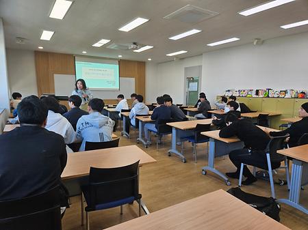 고교별 학과 전공체험(해동고등학교) : 그림검사 체활활동